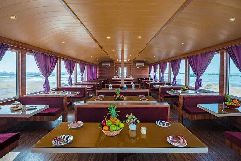 فروش کشتی رستوران و کافه|قایق و سایر وسایل نقلیه|قشم, |دیوار