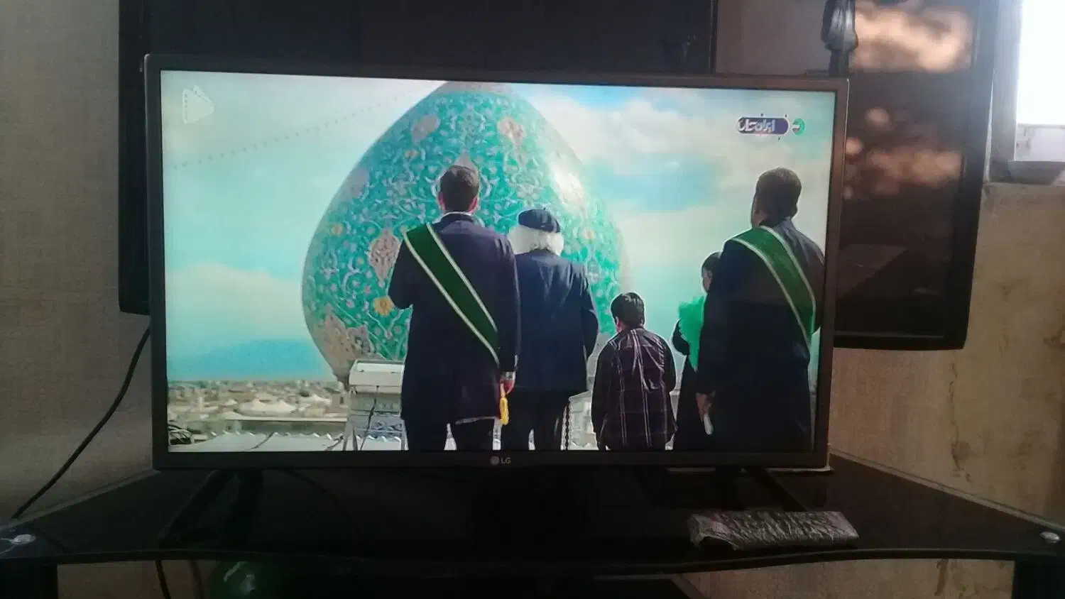 TV  LED  LG32   اینج|تلویزیون و پروژکتور|کرمانشاه, |دیوار