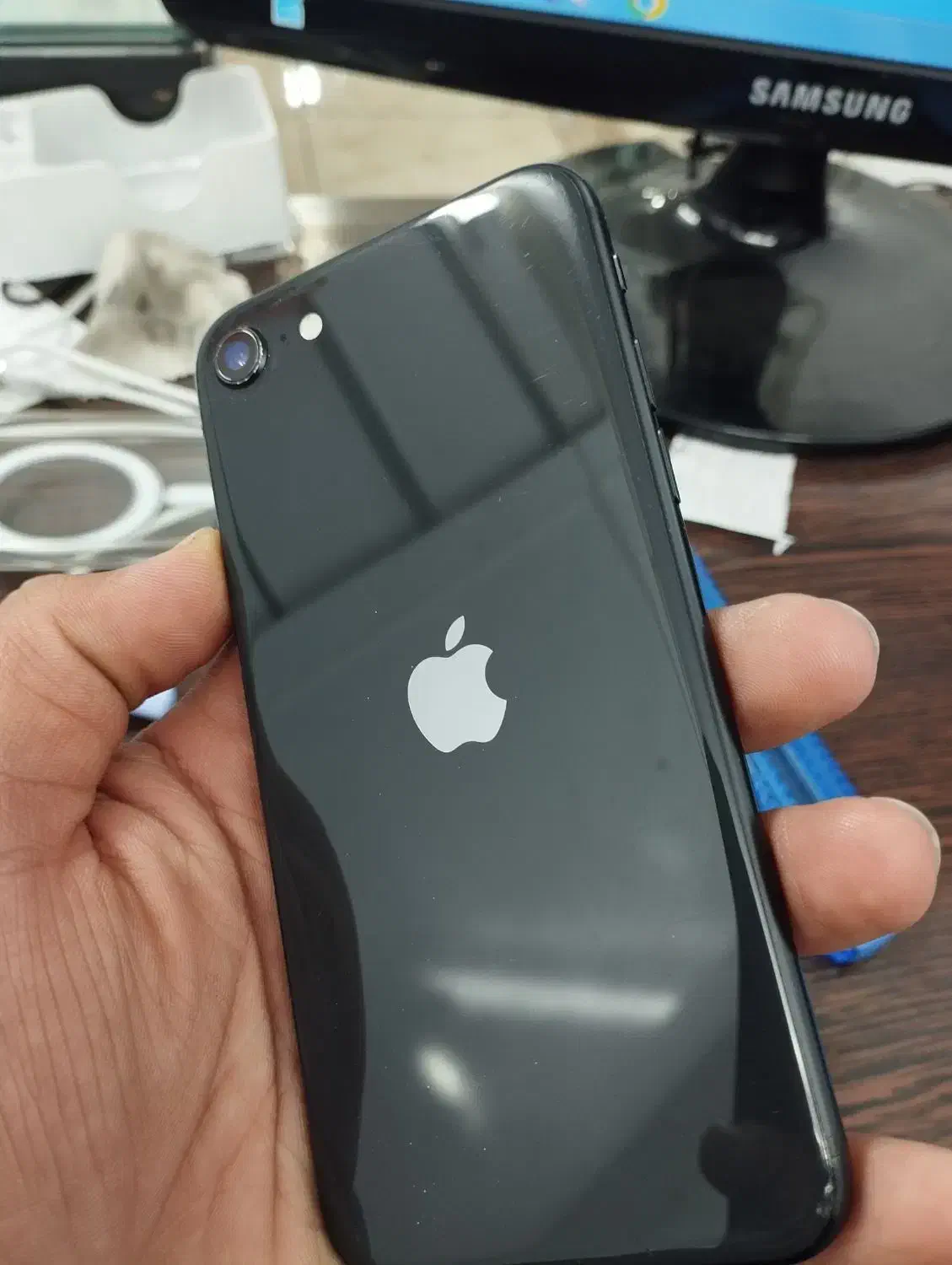 گوشی آیفون ، اپل se 2020|موبایل|تهران, مسعودیه|دیوار