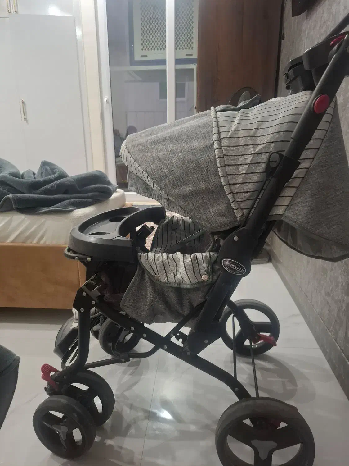 کالسکه بچه|کالسکه و لوازم جانبی|مشهد, شهرک رازی (شهرک غرب)|دیوار