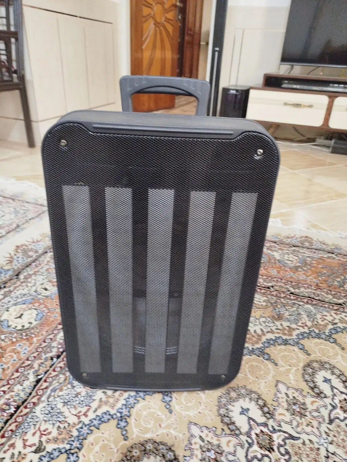 سلام..یک عدد اسپیکر به فروش میرسد|سیستم صوتی خانگی|اصفهان, پروین|دیوار