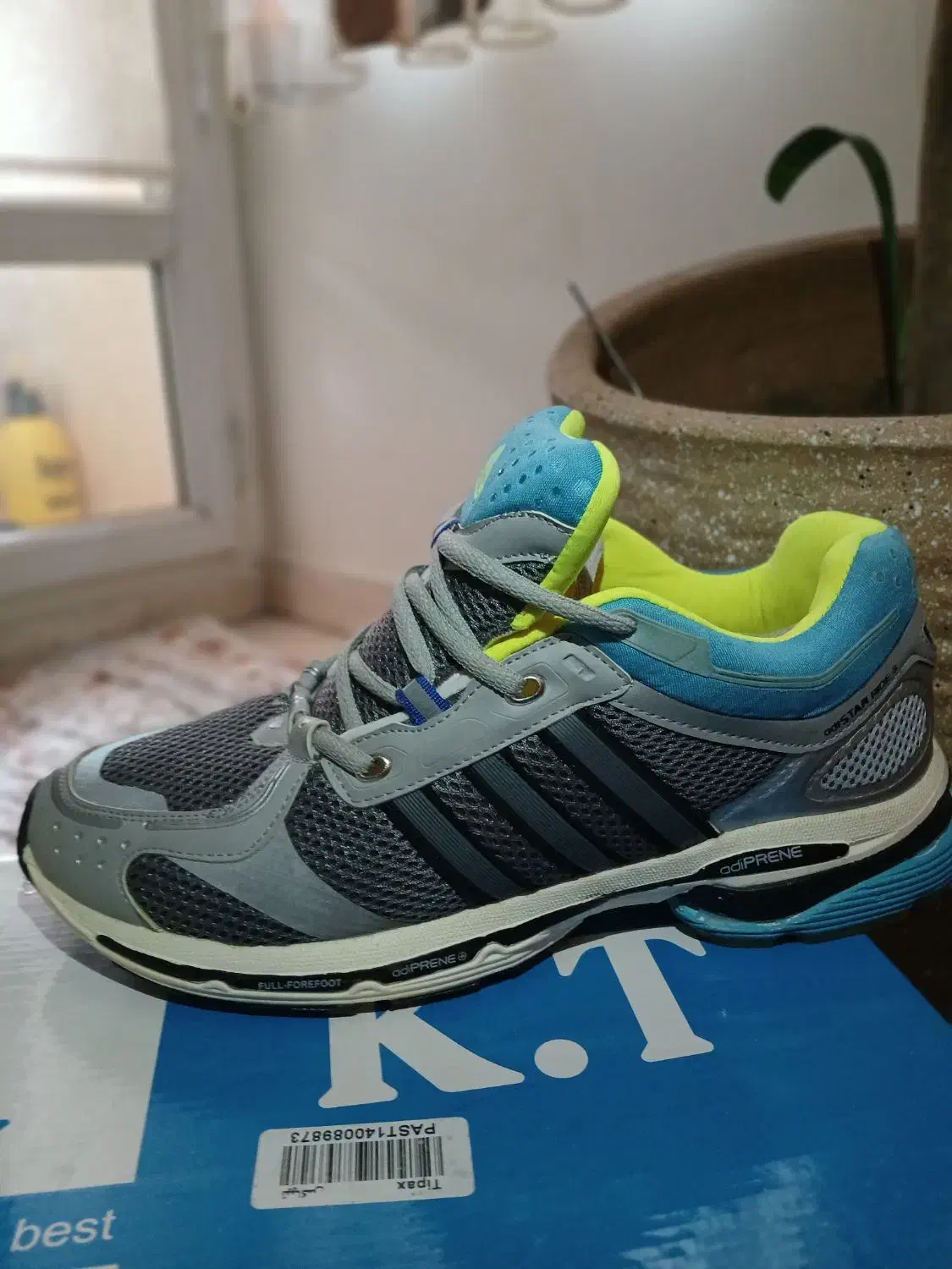 کتونی آدیداس/سایز 43|کیف، کفش، کمربند|تهران, درختی|دیوار