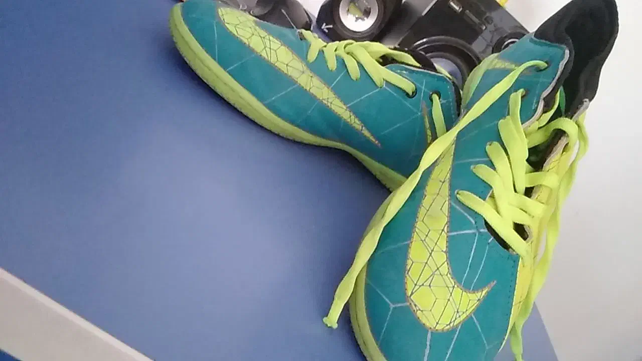 به نام کفش فوتبال و لباس کاراته|کیف، کفش، کمربند|اردبیل, |دیوار