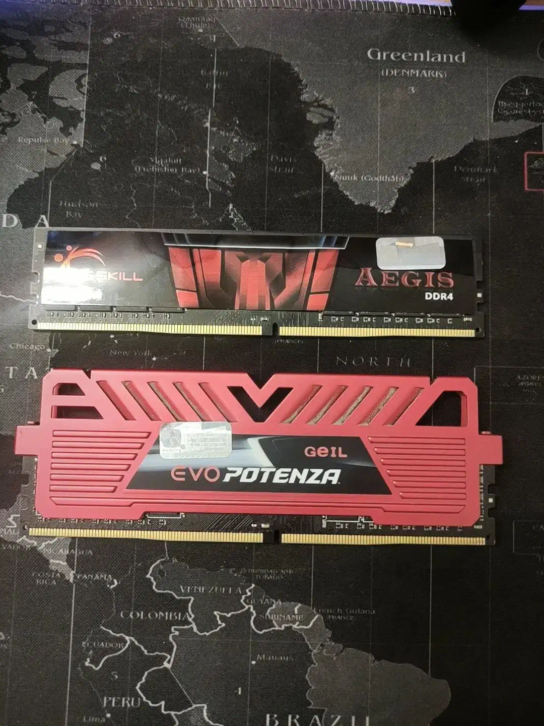 دو عدد رم 8 GB DDR4 2400|قطعات و لوازم جانبی رایانه|لنگرود, |دیوار