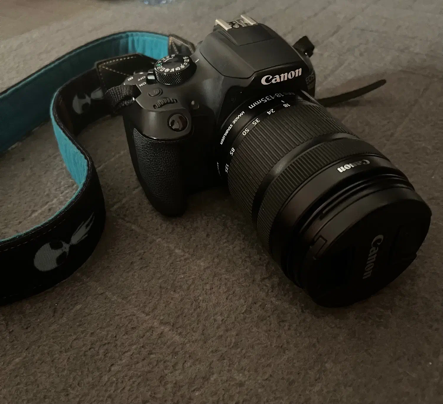 دوربین کانن ۱۳۰۰d لنز ۱۸-۱۳۵|دوربین عکاسی و فیلم‌برداری|تهران, فدک|دیوار