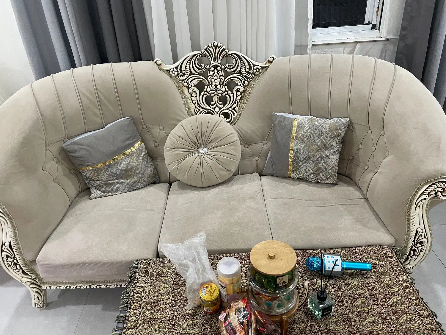 مبل 8 نفره با شزلون|مبلمان خانگی و میز عسلی|رشت, پل تالشان|دیوار