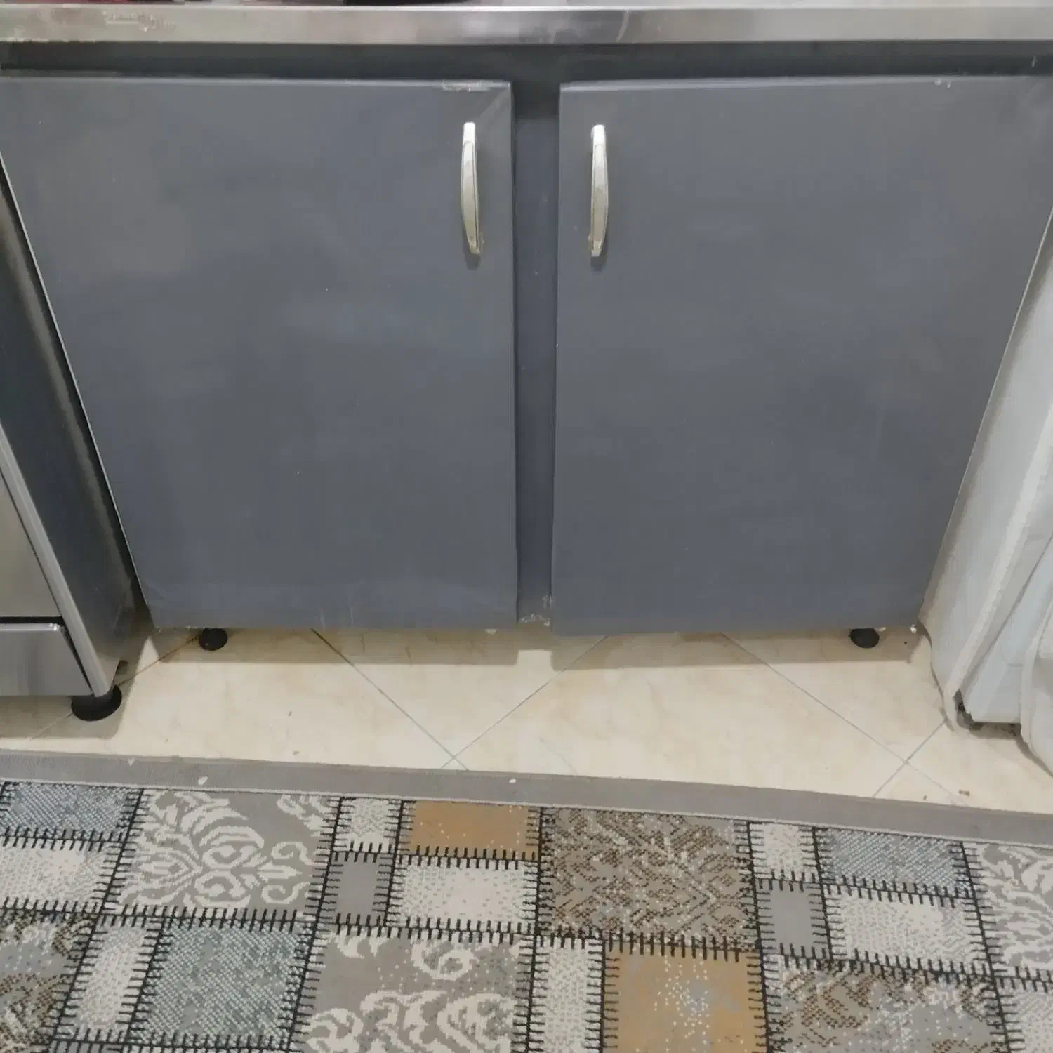 کابینت فلزی با درب فلزی|آب‌چکان و نظم‌دهنده ظروف|مشهد, همت آباد|دیوار