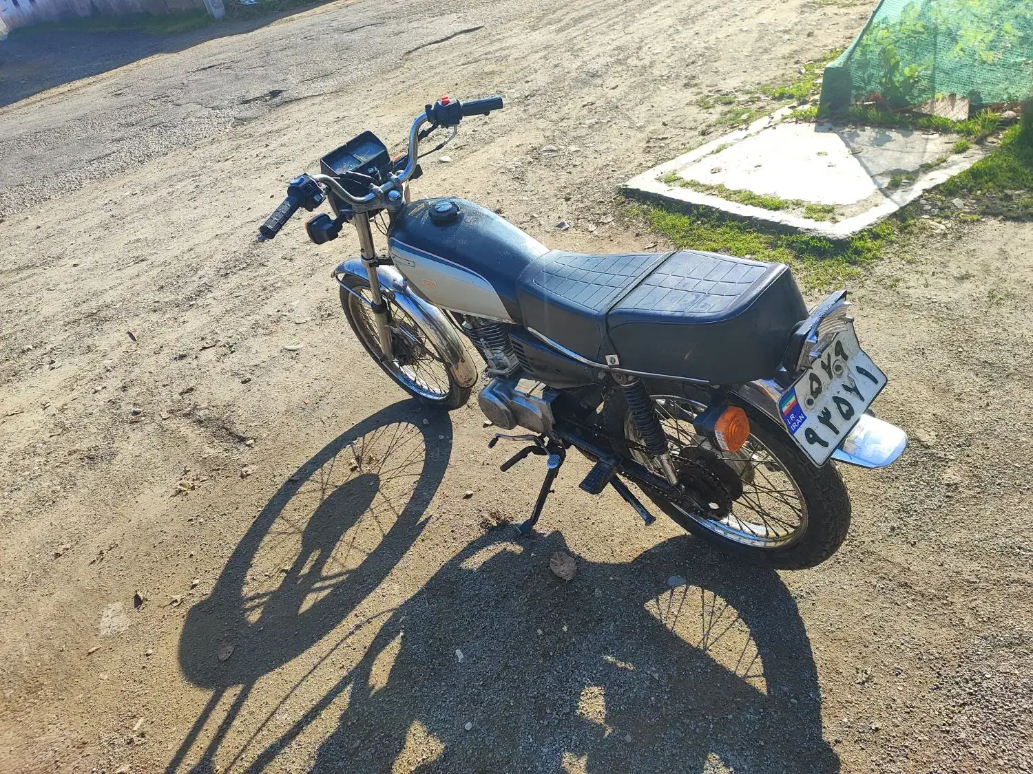 موتور سیکلت|موتورسیکلت|صومعه‌سرا, |دیوار