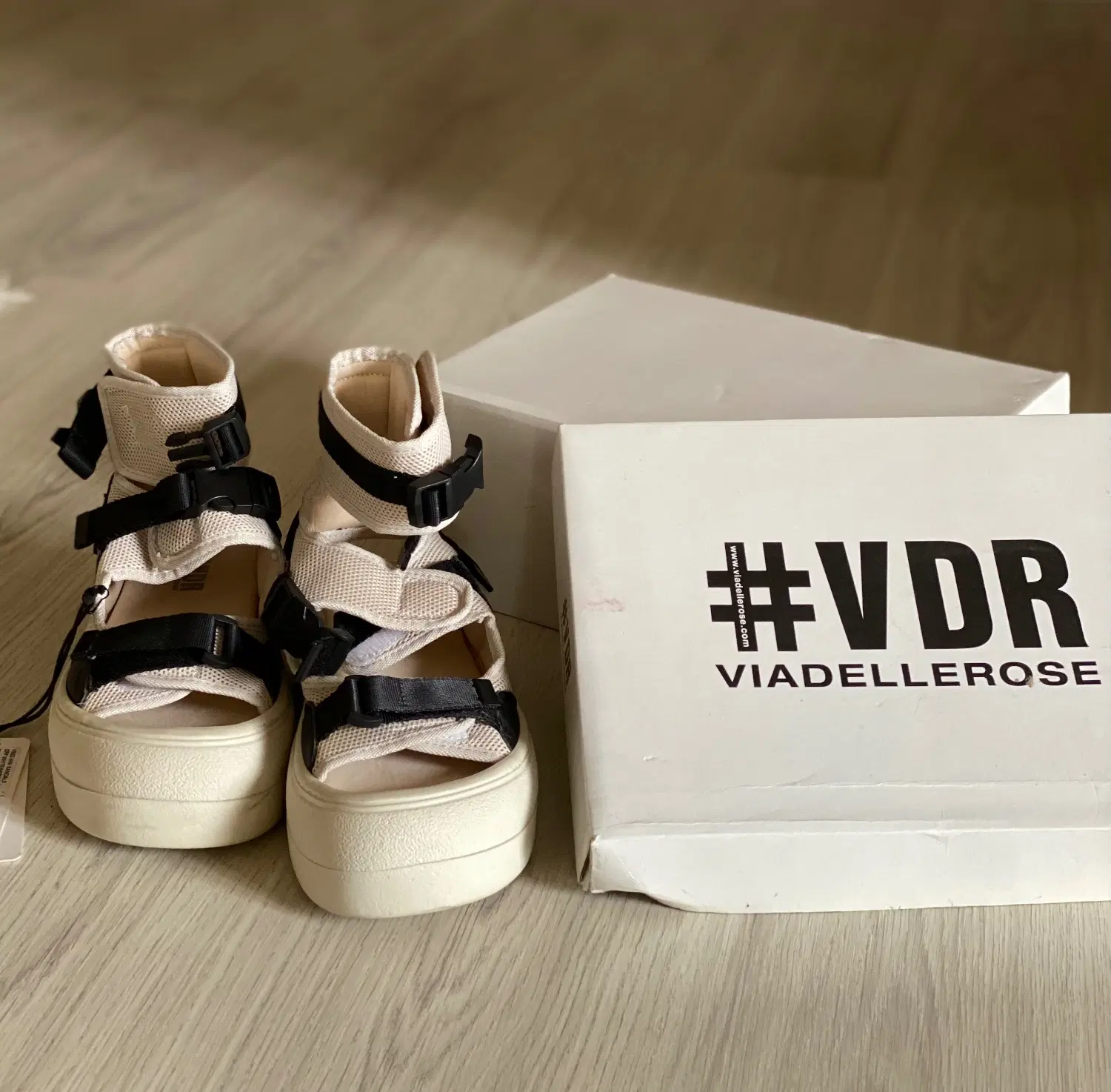 VDR|کیف، کفش، کمربند|اردبیل, |دیوار