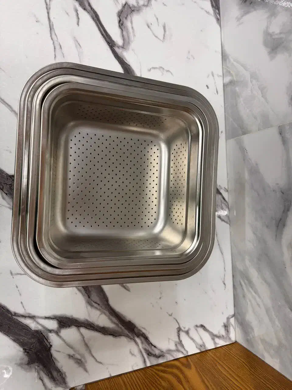 تعدادی آبکش و لگن استیل|آب‌چکان و نظم‌دهنده ظروف|شهریار, شهرک عباس پور|دیوار