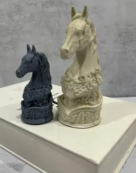 مجسمه های نماد سال جدید|کلکسیون اشیاء عتیقه|کرمان, |دیوار