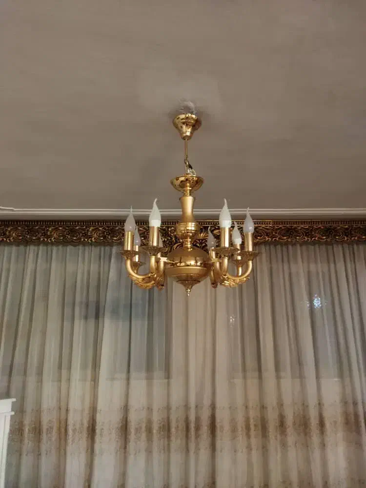 لوستر ۸شاخه|لوستر و چراغ آویز|کرج, حسین‌آباد|دیوار