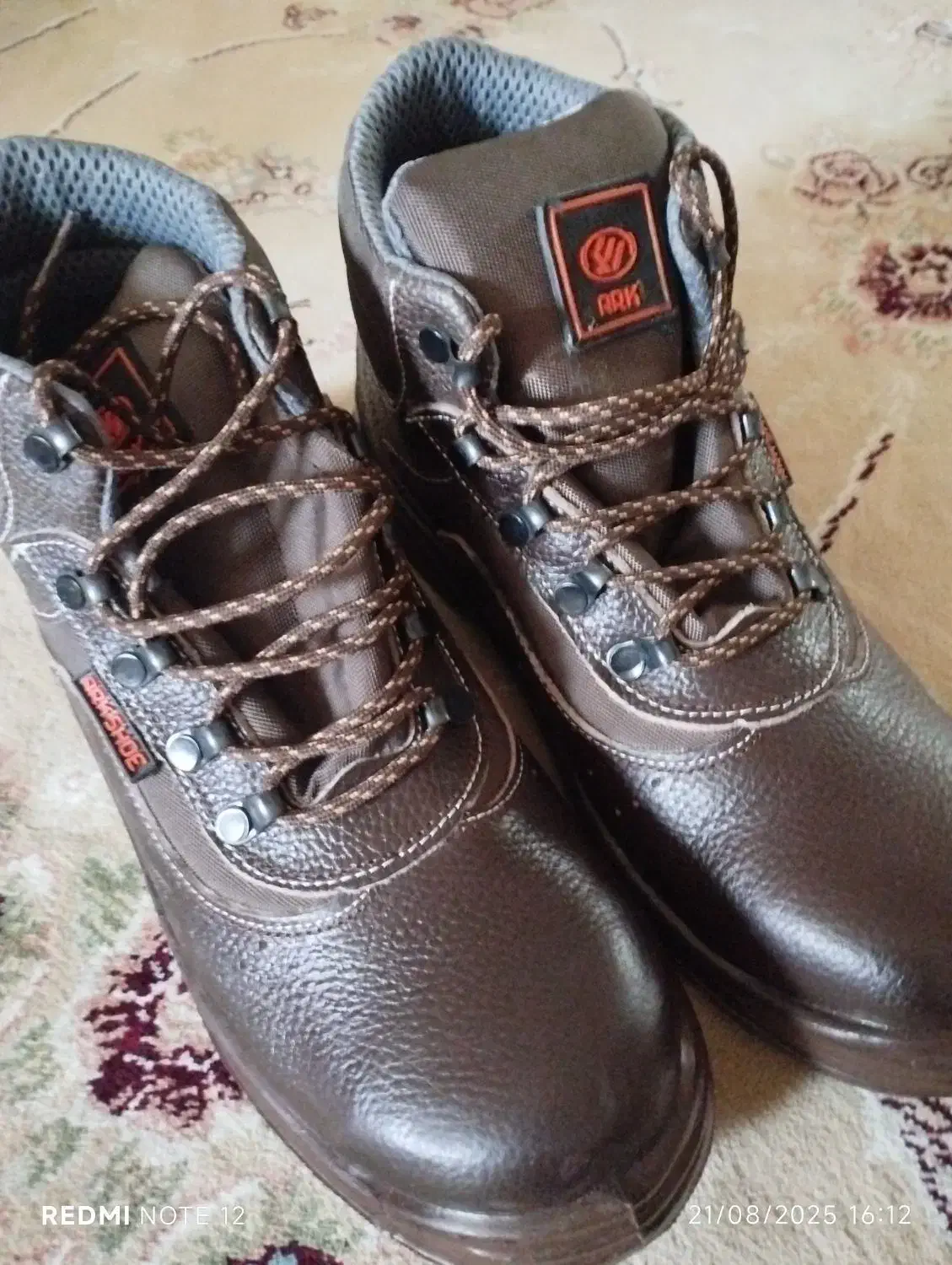 کفش ایمنی سایز ۴۳|کیف، کفش، کمربند|سبزوار, امام خمینی (ناوی)|دیوار