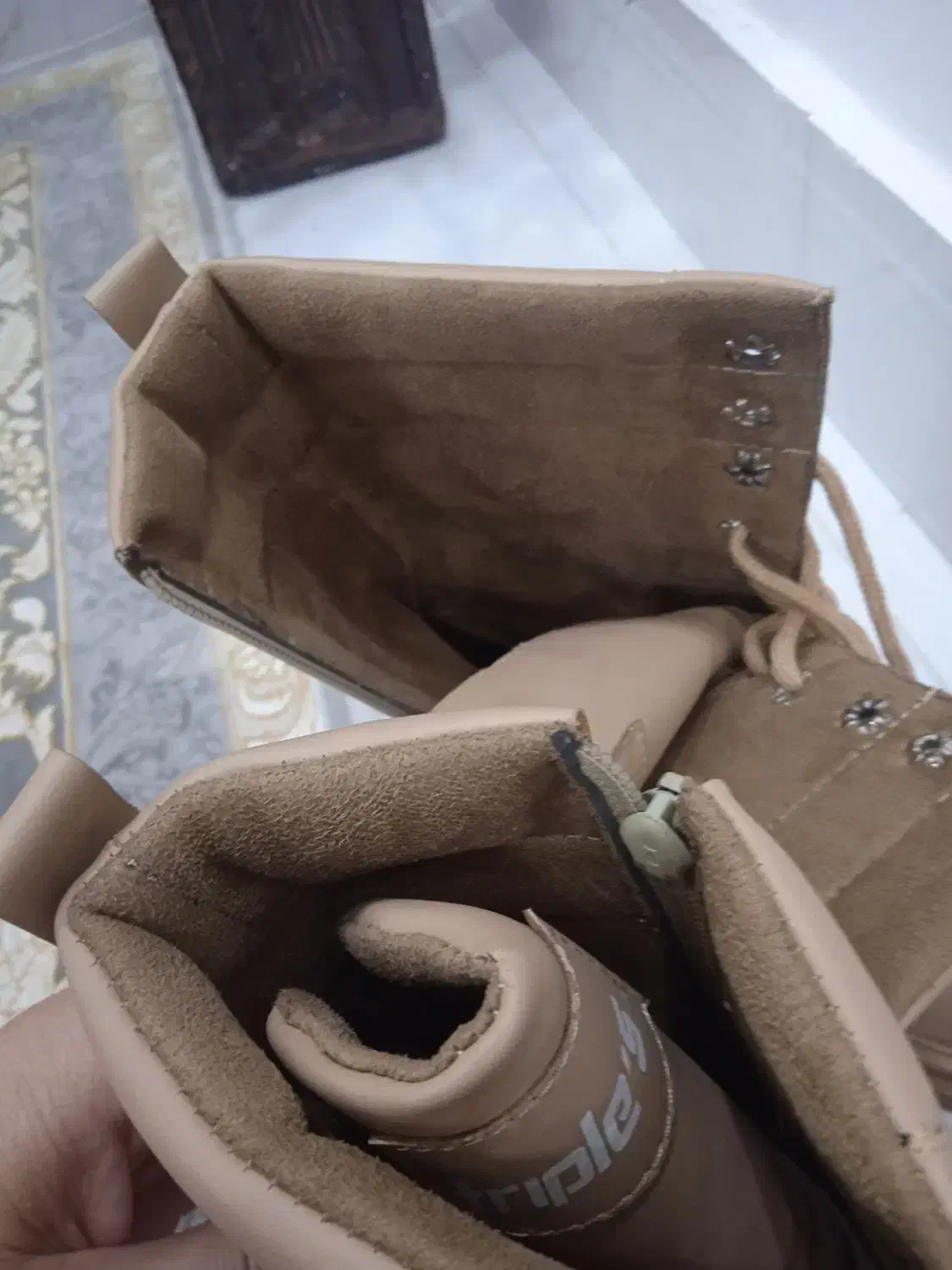 پوتین جنس خوب فقط یکبار پوشیده شده|کیف، کفش، کمربند|قم, خاکفرج|دیوار