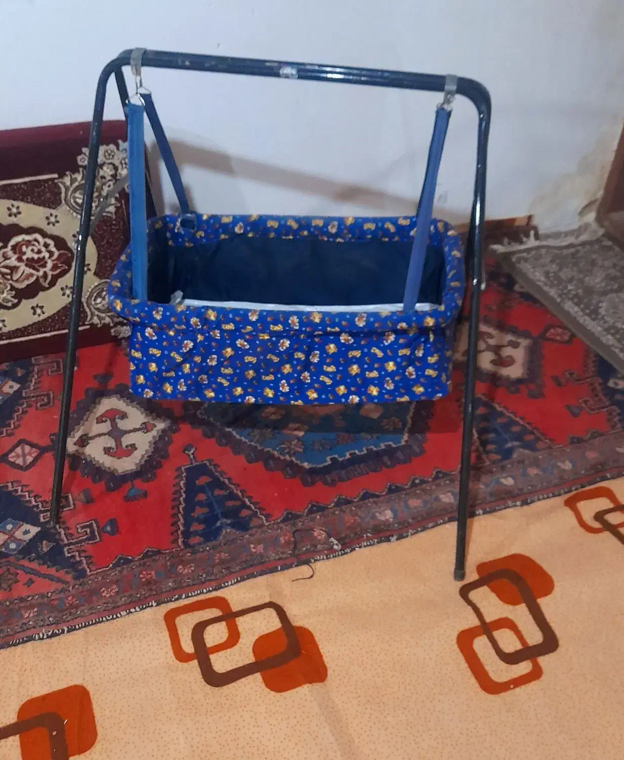 لوازم بچه کوچک|اسباب و اثاث بچه|زنده رود, |دیوار