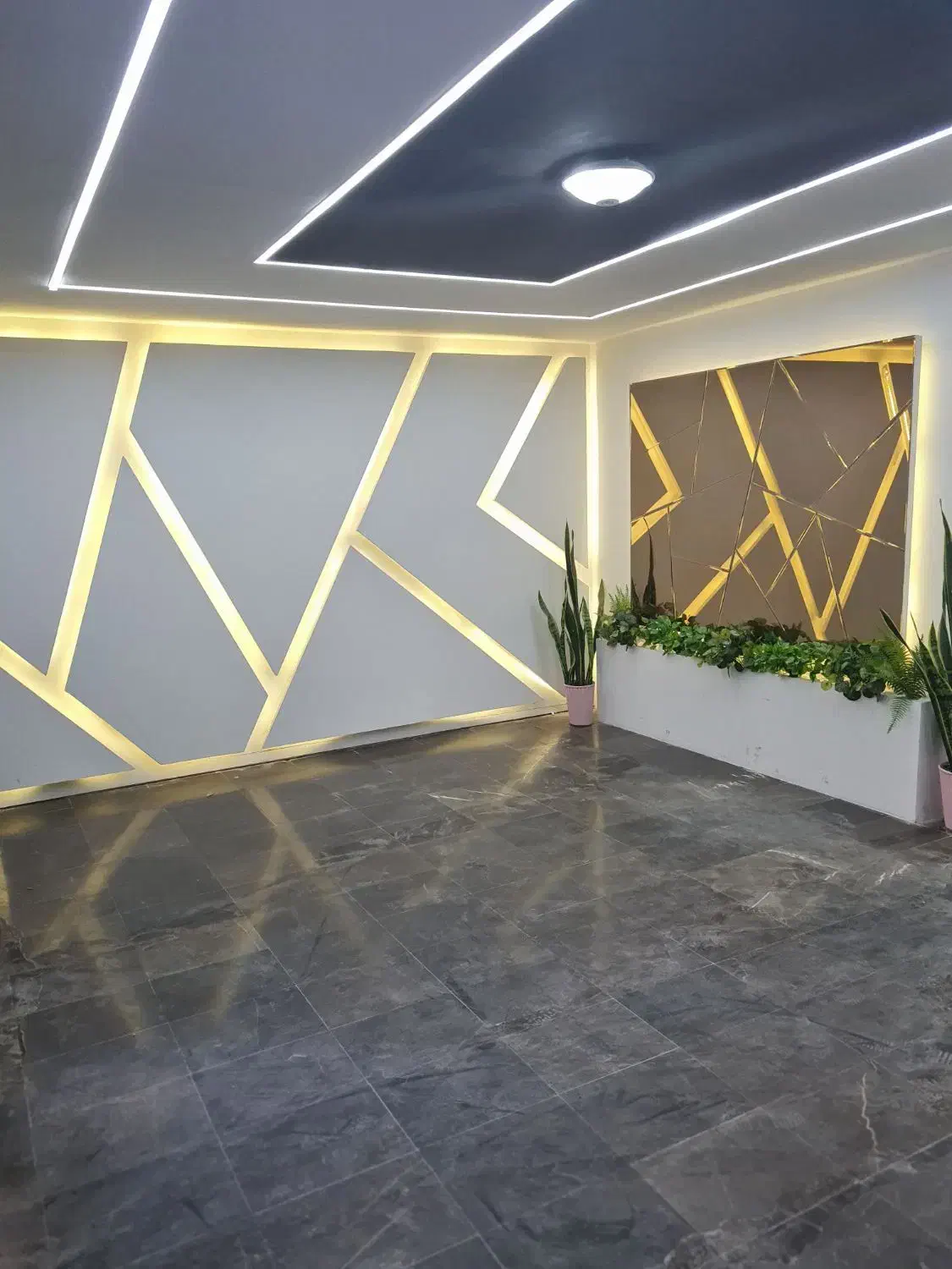 آپارتمان ۱۲۶متری نوساز.دروازه دولت.پیچ شمرون