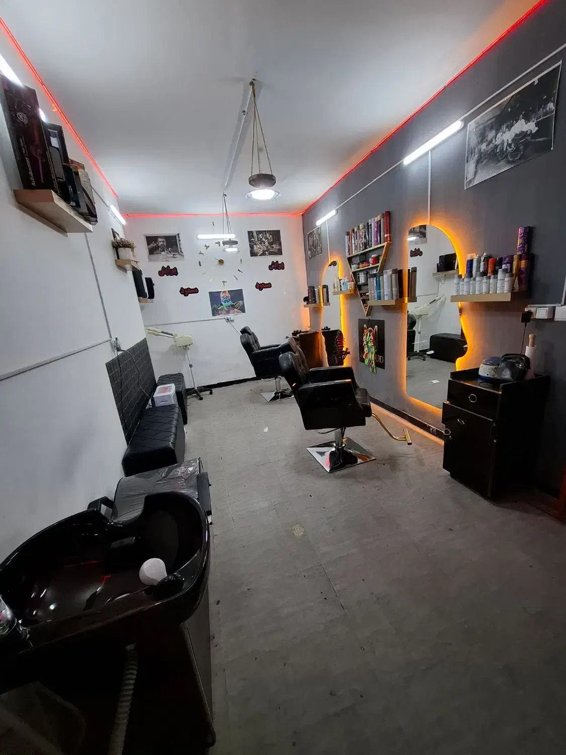 استخدام آرایشگر اقا|استخدام درمانی، زیبایی، بهداشتی|اصفهان, شمس آباد|دیوار