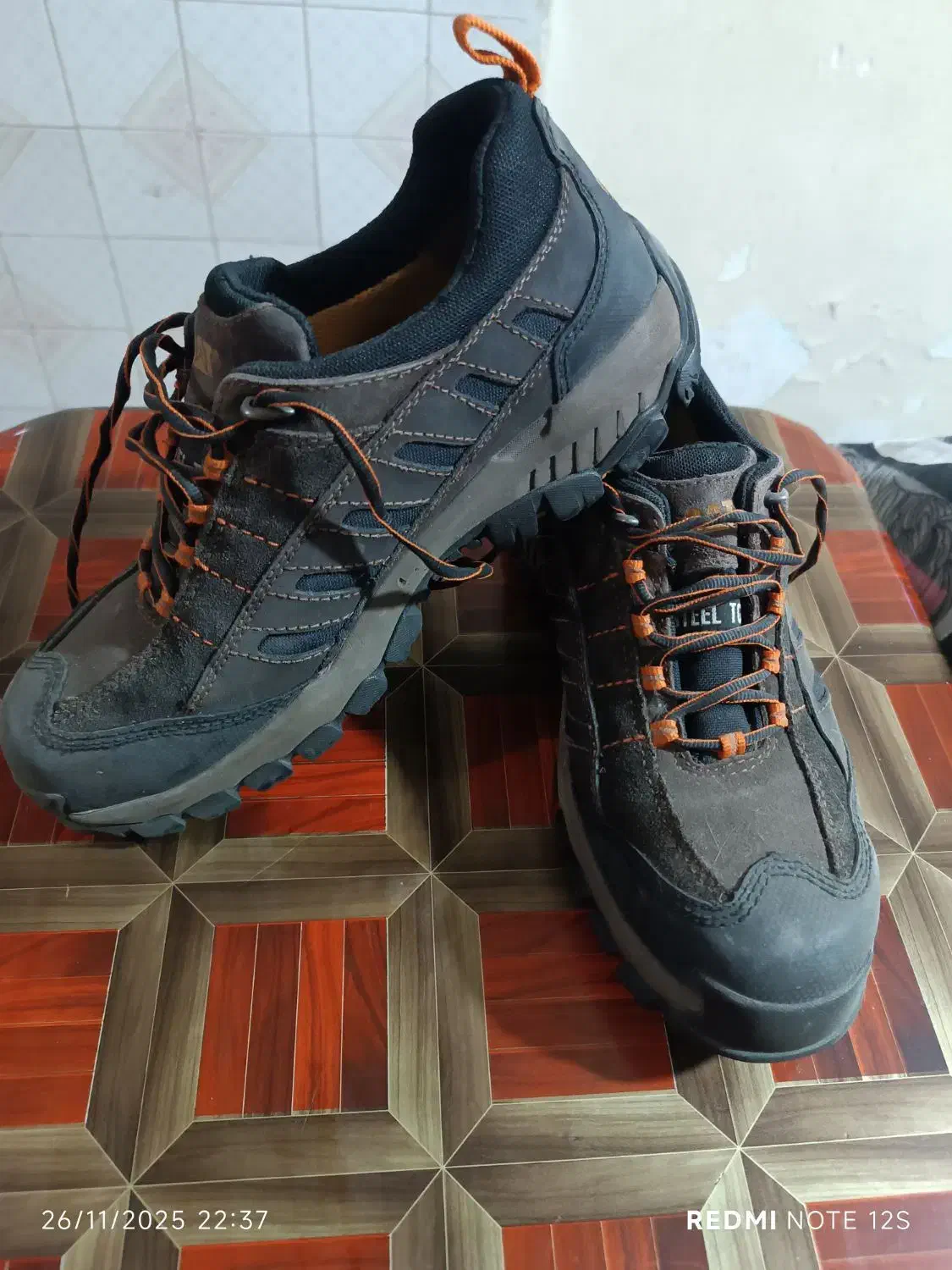 کفش کاترپیلار سایز۴۳...۴۴|کیف، کفش، کمربند|خمینیشهر, |دیوار