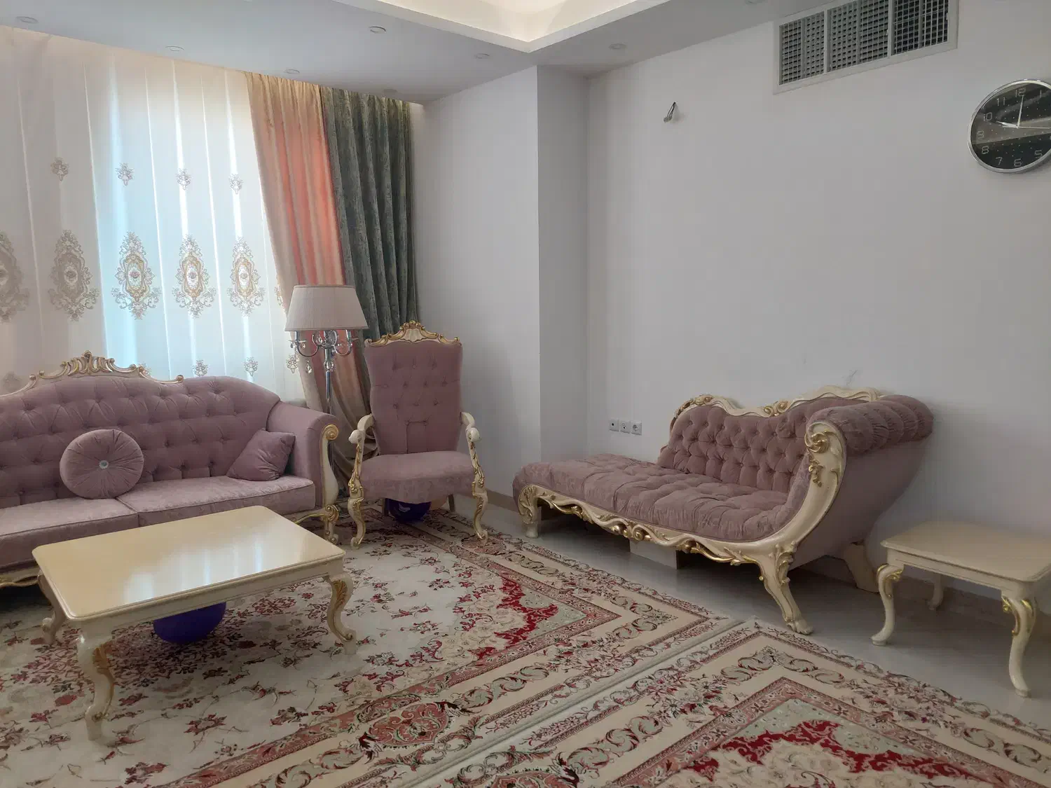 سرویس مبلمان و غذا خوری با قیمت مناسب|مبلمان خانگی و میز عسلی|قم, شهرک قدس|دیوار