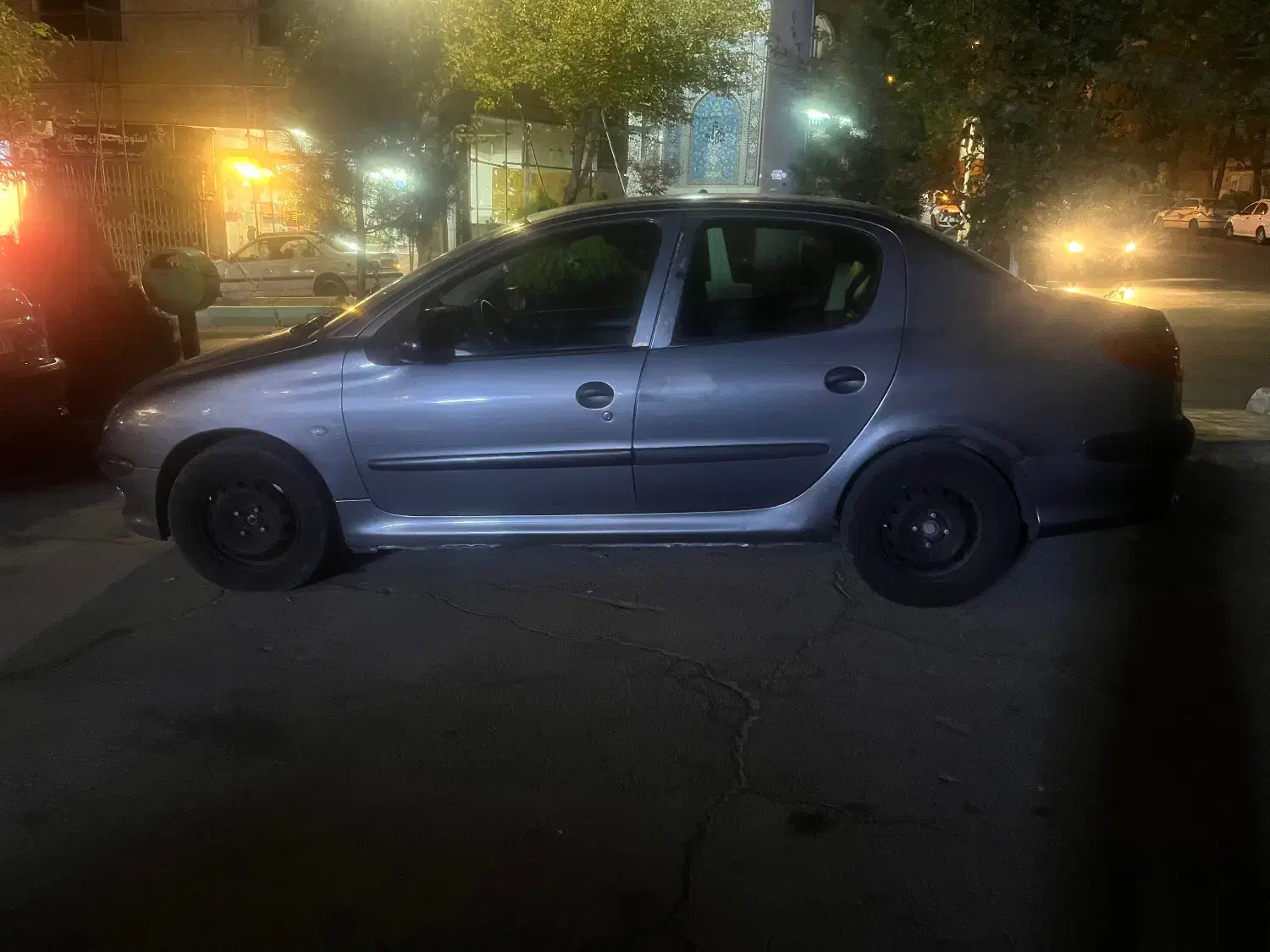 پژو ۲۰۶ صندوق دار|خودرو سواری و وانت|اصفهان, کوی امام جعفر صادق|دیوار