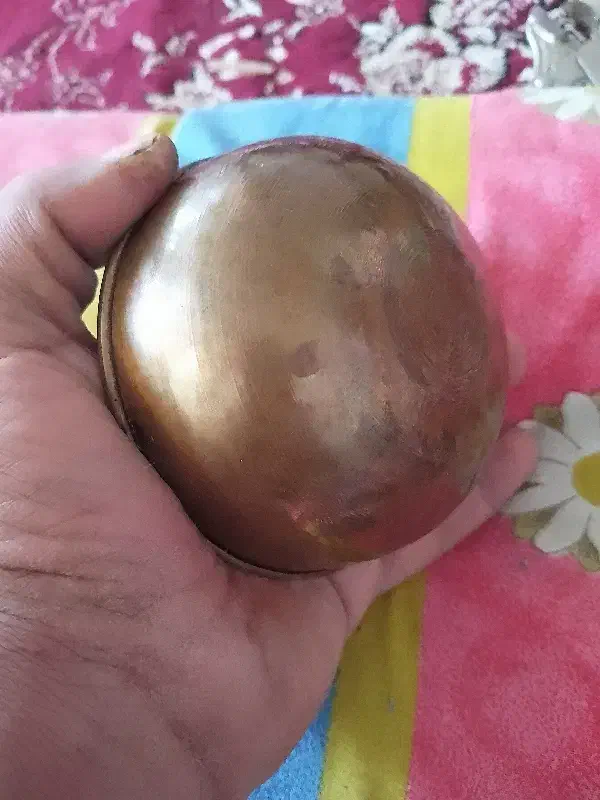 کاسه مسی کهنه|کلکسیون اشیاء عتیقه|شیروان (خراسان), |دیوار