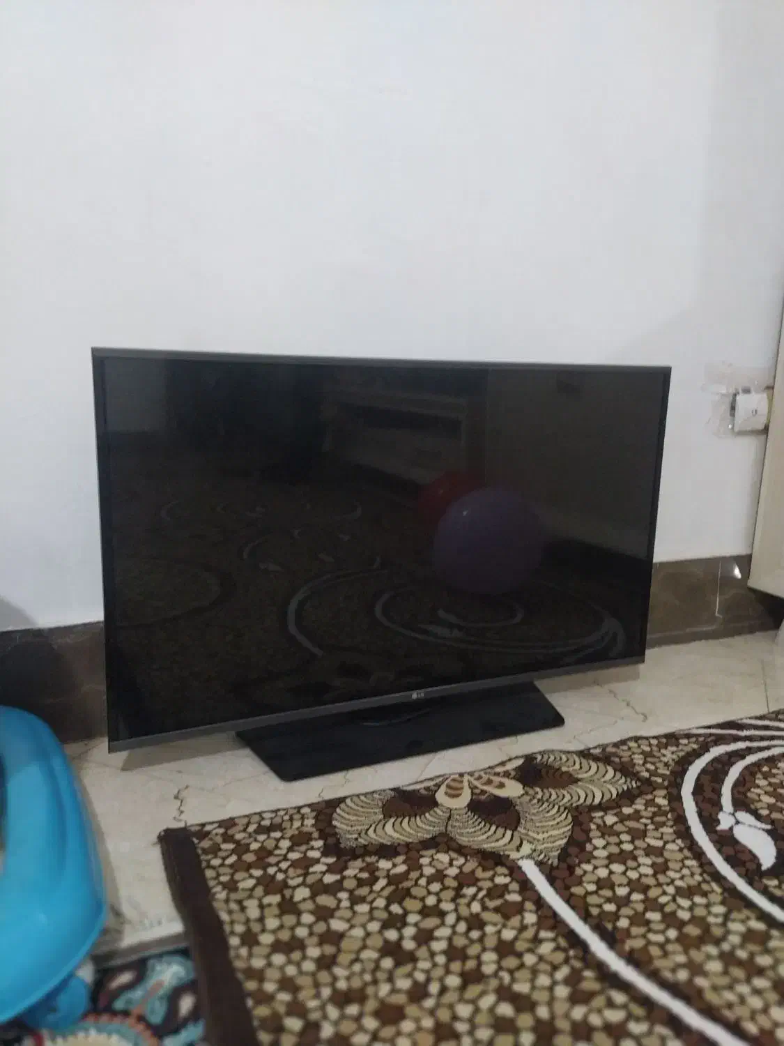 تلویزیون سالم نیاز ندارم میفروشم چون نو خریدم|تلویزیون و پروژکتور|قدس, شهرقدس|دیوار