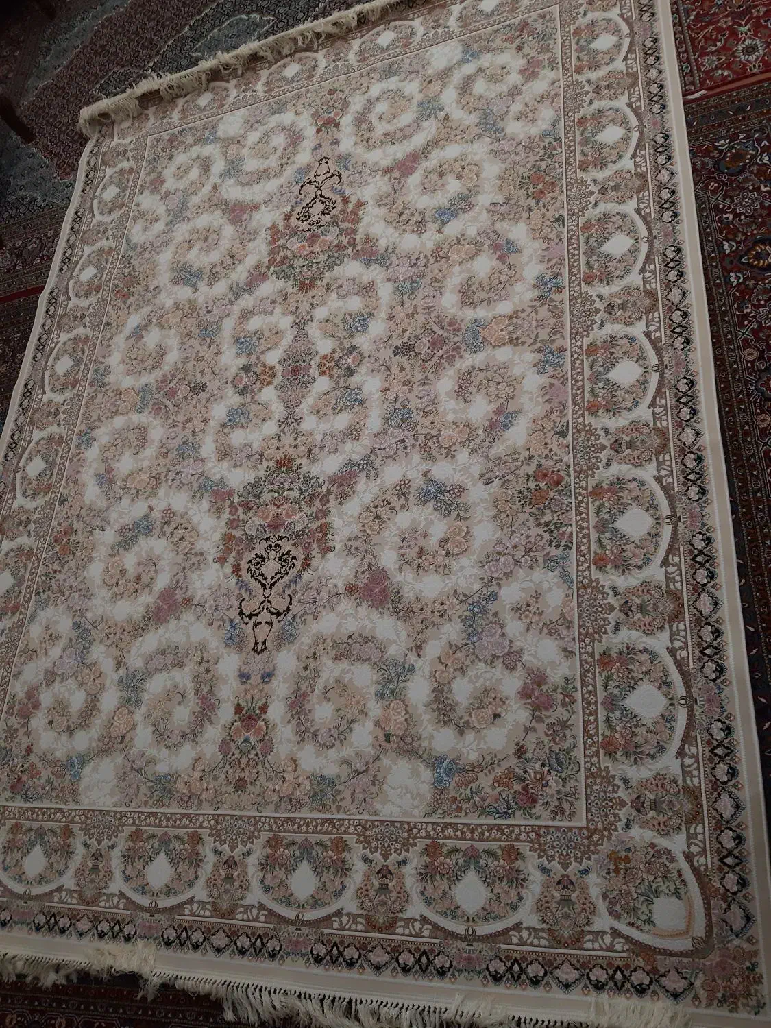 فرش ۹ متری ۱۲۰۰ شانه شونهر|فرش|ملایر, |دیوار