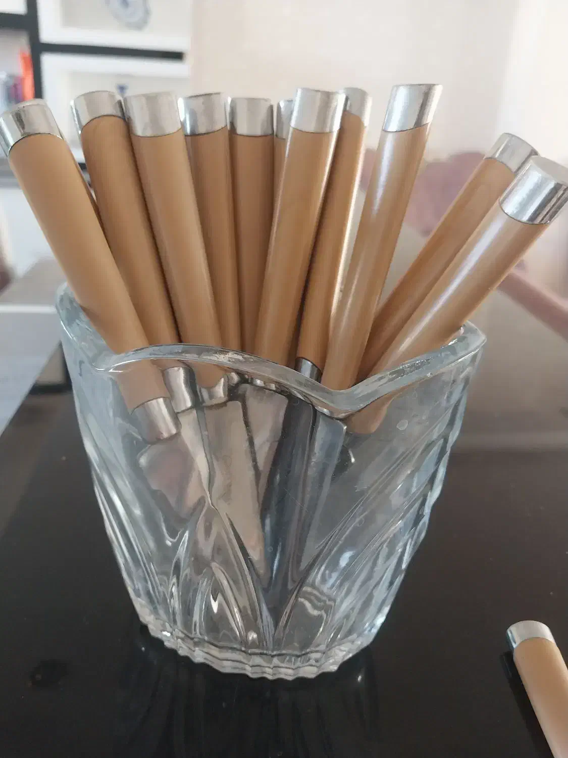 ۱۲عدد کارد|ظروف سرو و پذیرایی|اصفهان, برازنده|دیوار