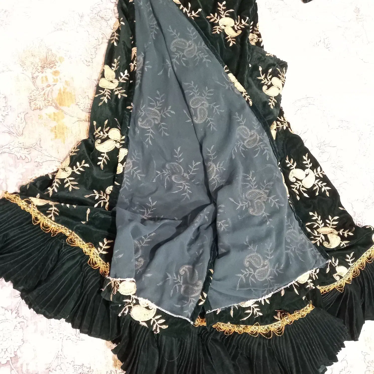 لباس محلی ابریشمی سبک شیک|لباس|یاسوج, |دیوار