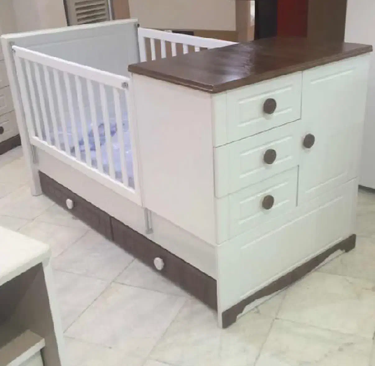 سرویس خواب کامل در حد نو|تخت و سرویس خواب|اصفهان, شاهزید|دیوار