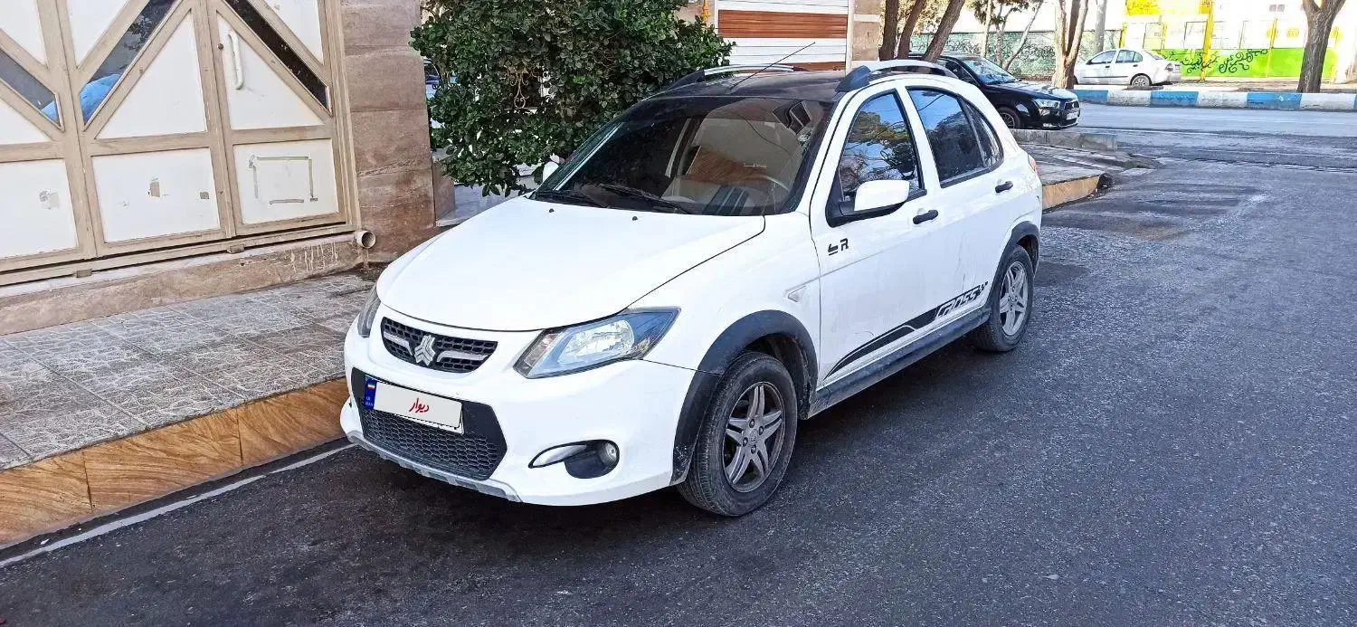 کوییک R سفید مشکی مدل 1400|خودرو سواری و وانت|شاهین‌شهر, عطار|دیوار