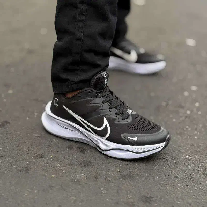 کتونی نایک زوم مشکی سفید بزرگپا 45/46/47|کیف، کفش، کمربند|تهران, صد دستگاه|دیوار