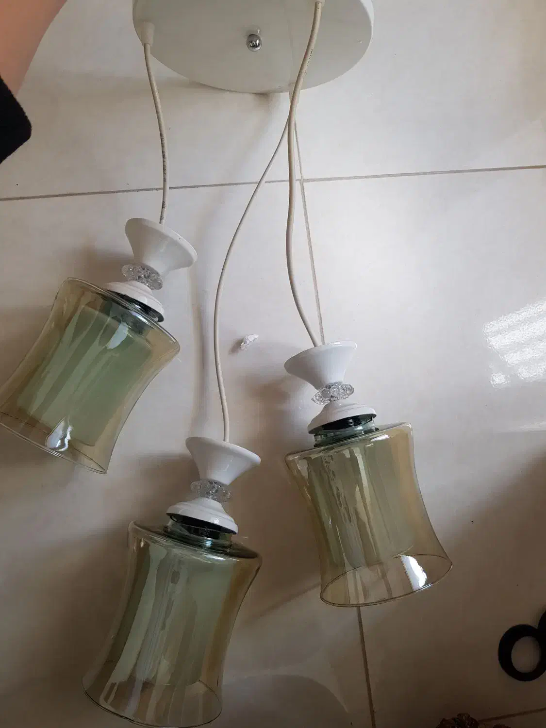 لوستر ۳ شاخه|لوستر و چراغ آویز|قزوین, |دیوار