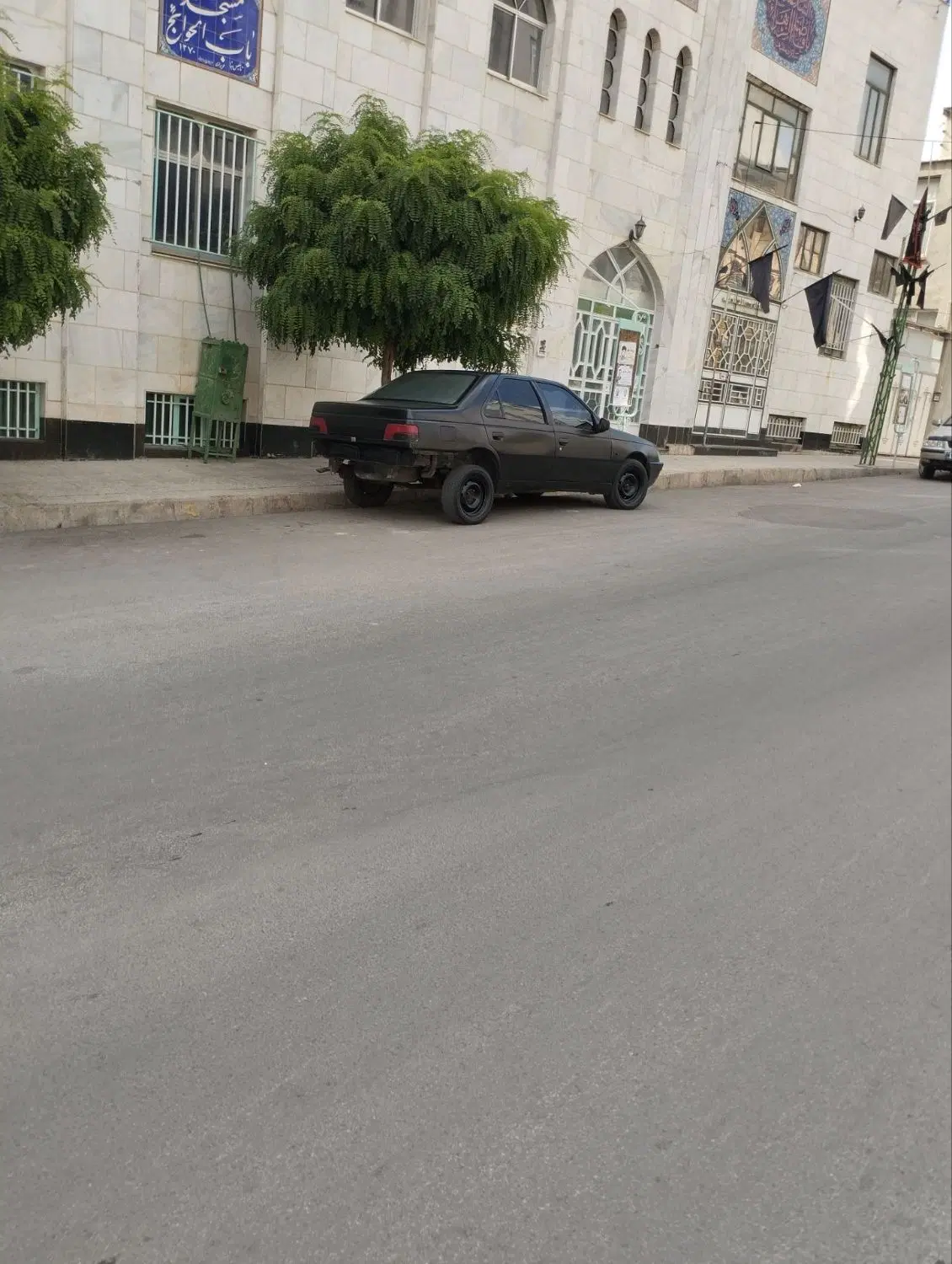 405مدل81|خودرو سواری و وانت|تویسرکان, |دیوار