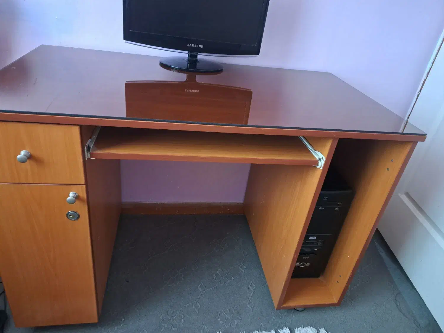 میز کامپیوتر|میز تحریر و کامپیوتر|محمدیه-قزوین, |دیوار