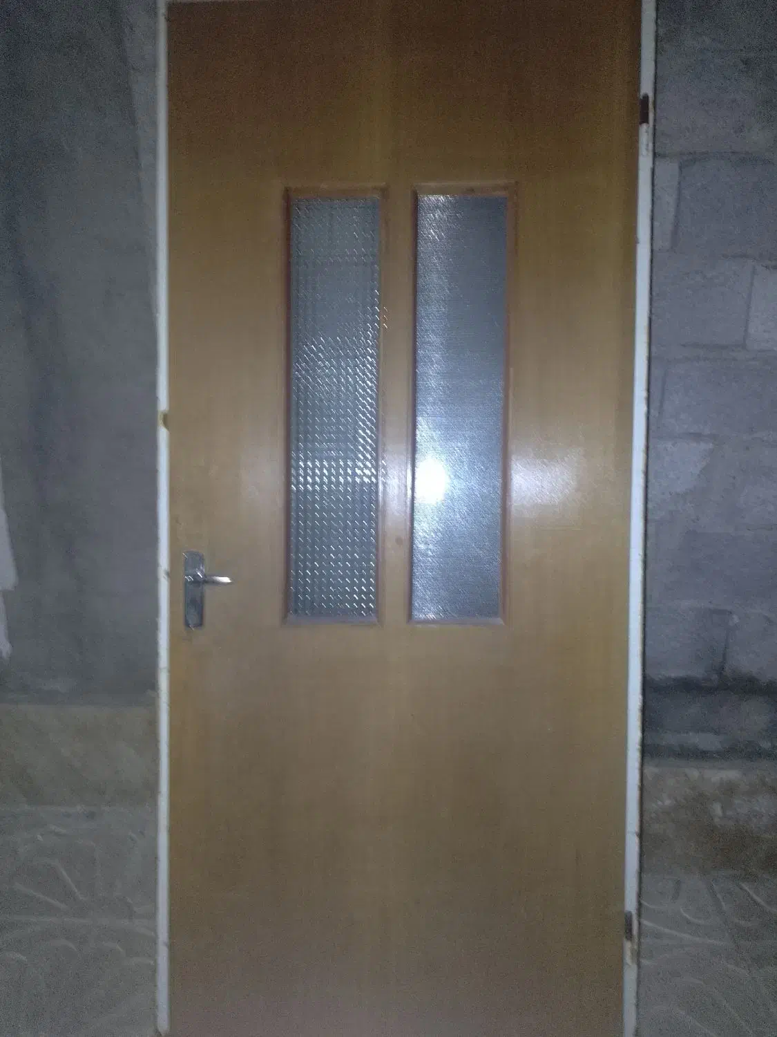 درب اتاق|مصالح و تجهیزات ساختمان|خسروشاه, |دیوار