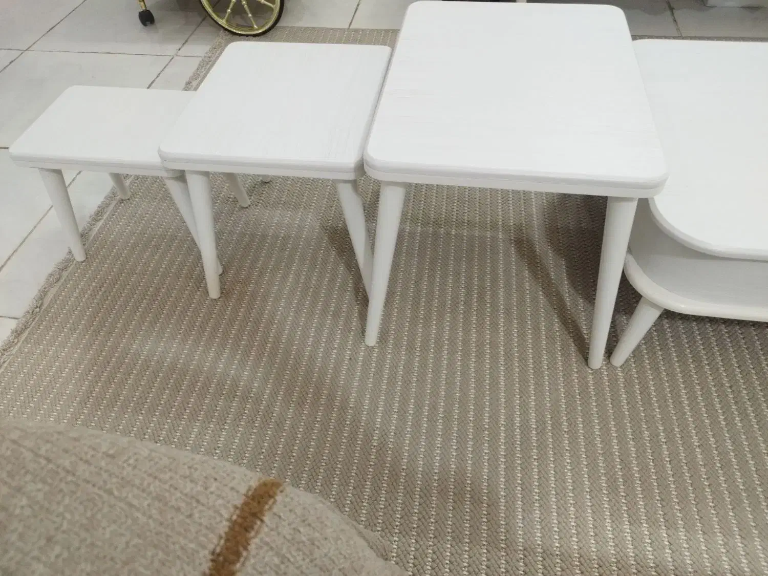 میز جلومبلی ۴تیکه کم استفاده شده|مبلمان خانگی و میز عسلی|مشهد, شهید قربانی|دیوار