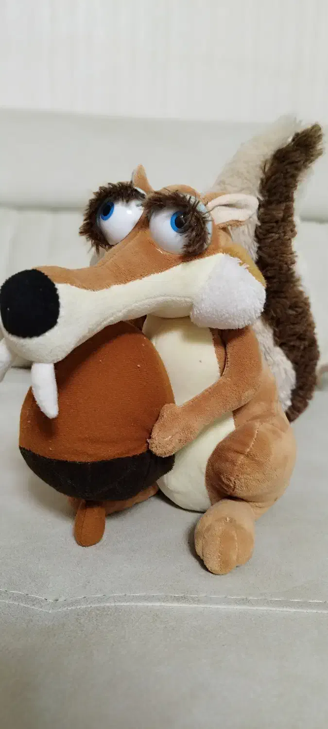 عروسک|اسباببازی بچه|شیراز, ارم|دیوار