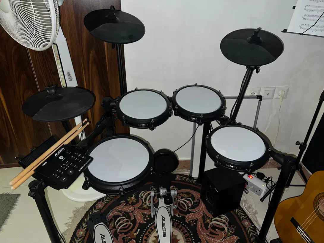 درامز الکترونیک Alesis nitro max السیس نیترومکس|درام و پرکاشن|رشت, خرسندی|دیوار