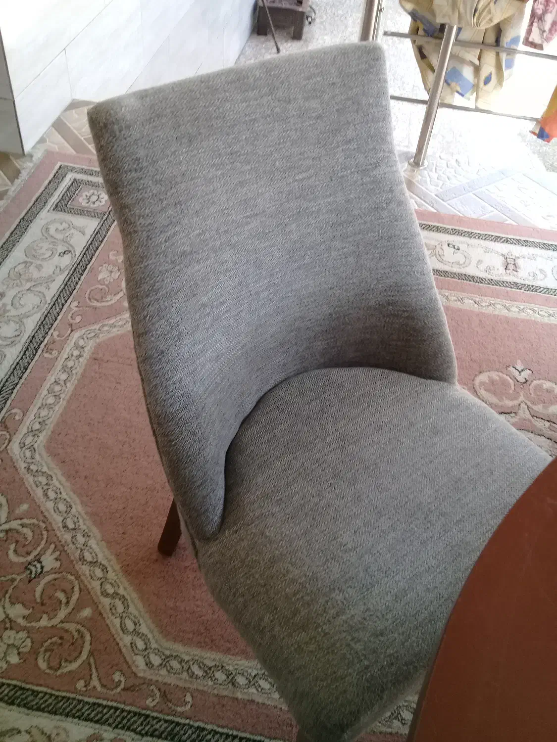 میز نهار خوری در حد نو ۶۰۰۰۰۰۰ میلیون تومان|میز و صندلی غذاخوری|رشت, لاکان شهر|دیوار