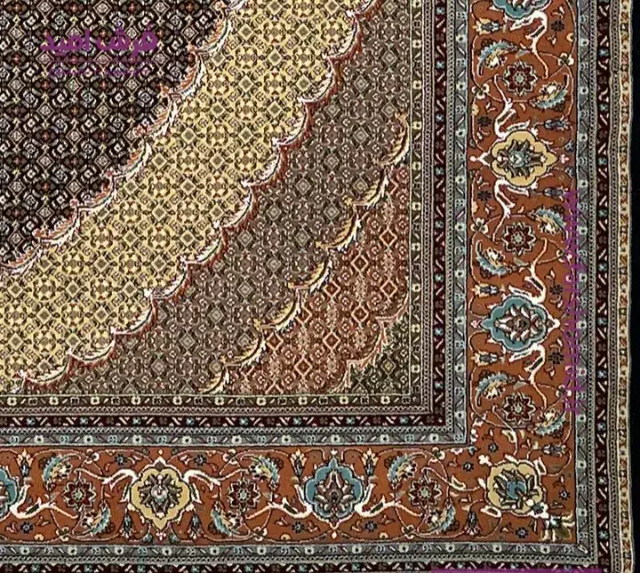 فرش ماهی  قهوه ای|فرش|ماکو, |دیوار