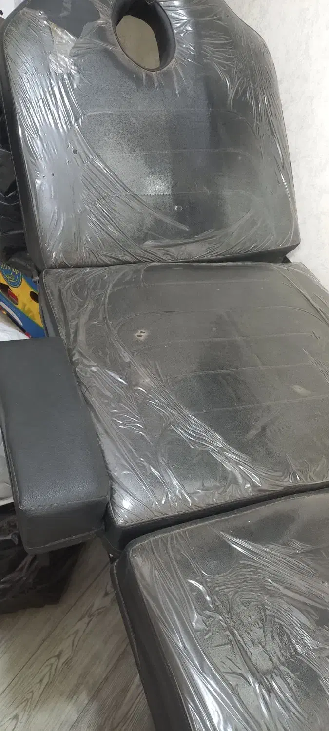 تخت مژه|آرایشی، بهداشتی، درمانی|رشت, بازار|دیوار