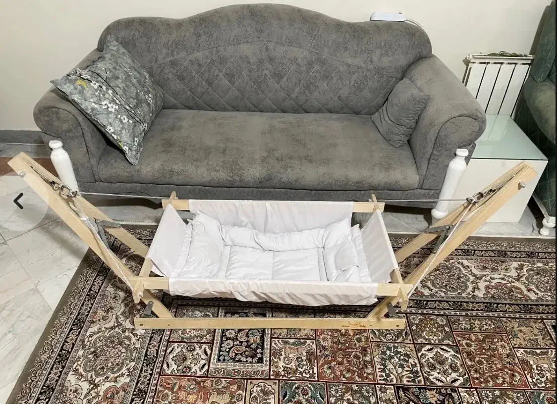 گهواره ننوی چوبی به همراه ساک مخصوص|اسباب و اثاث بچه|بجنورد, |دیوار