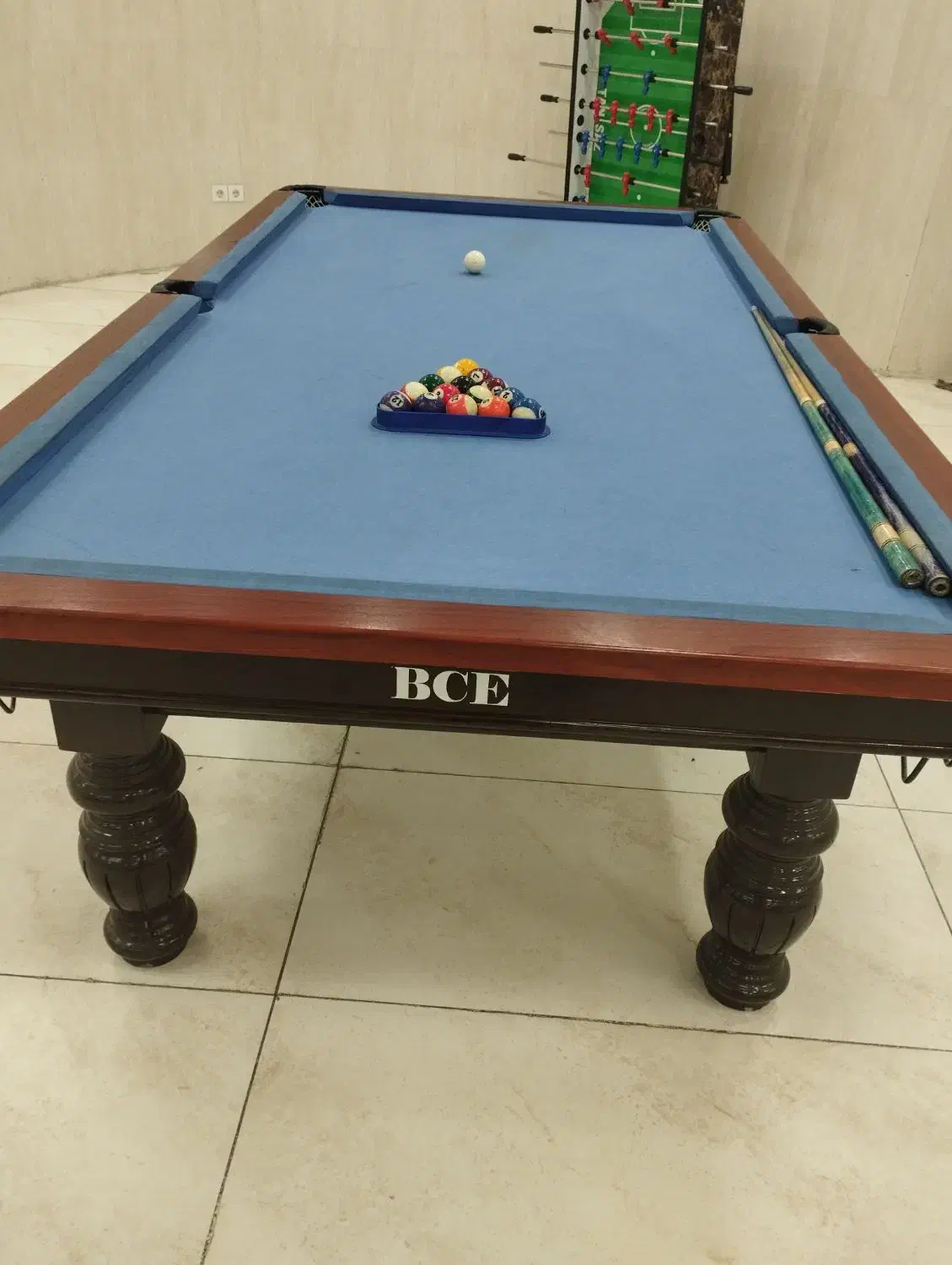 فروش میز بیلیارد و فوتبال دستی  درحد نو|ورزش‌های توپی|اصفهان, بهارستان|دیوار