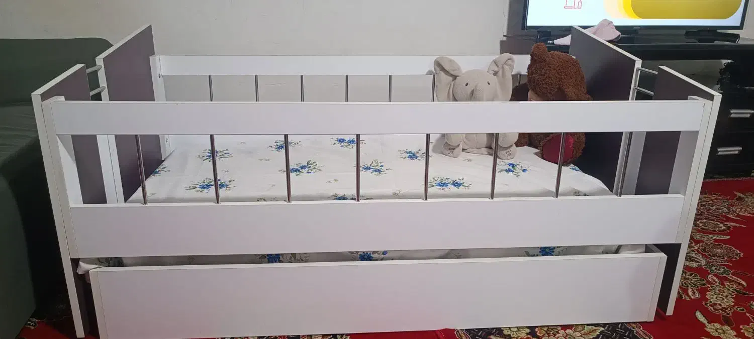 تخت و گهواره|تخت و سرویس خواب|بم, |دیوار