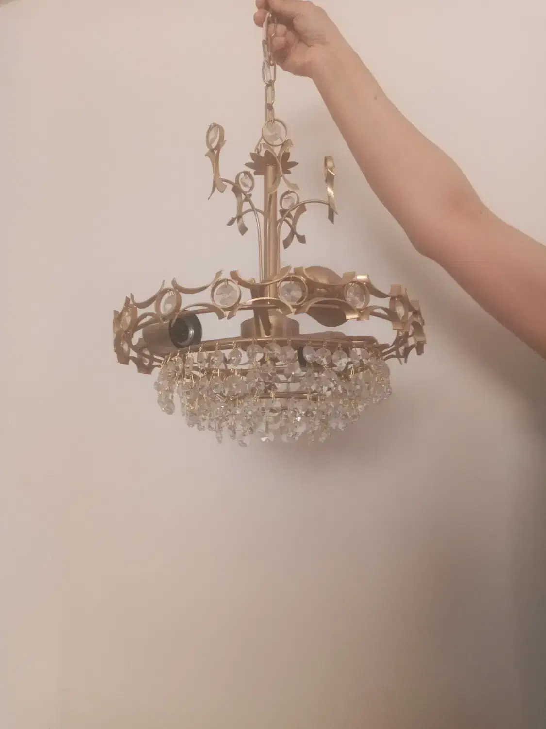 لوستر سقفی|لوستر و چراغ آویز|پرند, فاز ۴|دیوار