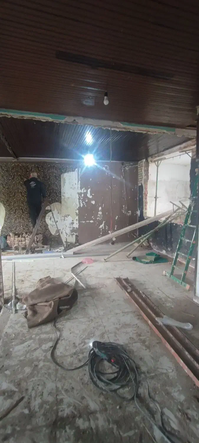 اجاره تجاری  واحد ۱۰۰ متری کافه آبان|اجارهٔ مغازه و غرفه|رشت, سعدی (تختی)|دیوار