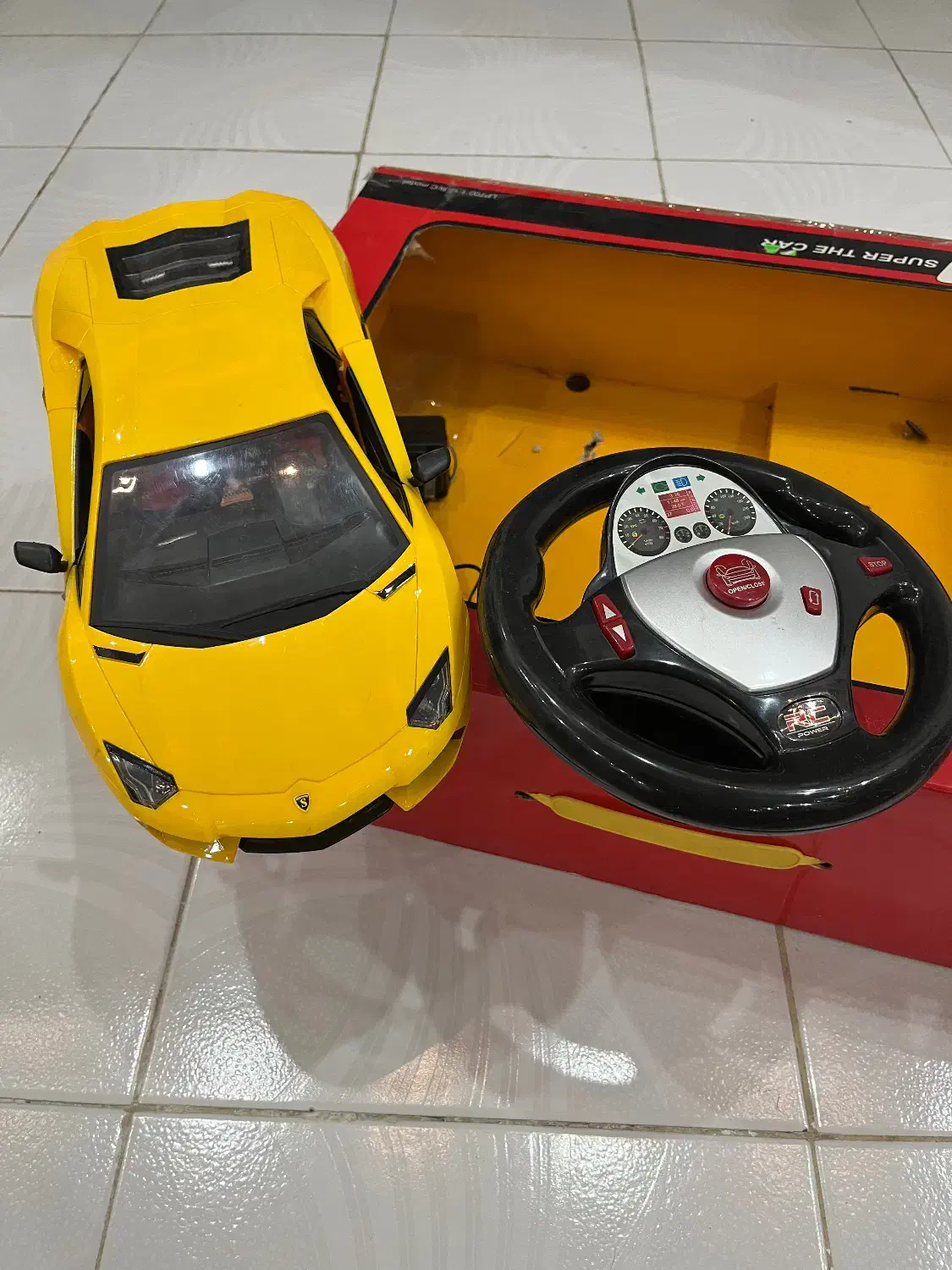 اسباب بازی ماشین کنترلی لامبورگینی نو نو با جعبه|اسباببازی|شیراز, فرهنگ شهر|دیوار