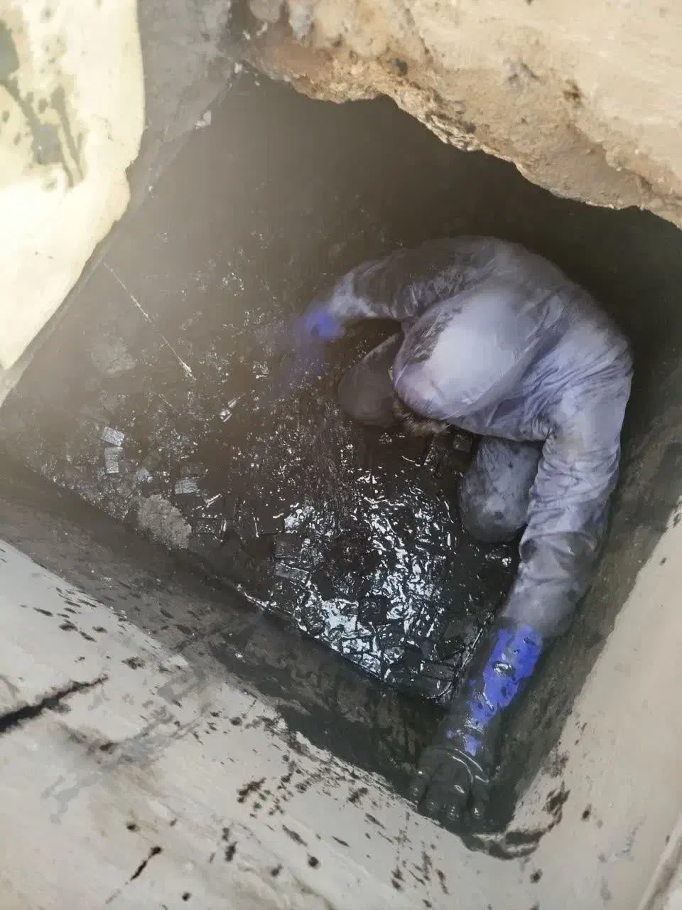 تخلیه چاه و لوله بازکنی|خدمات پیشه و مهارت|بم, |دیوار