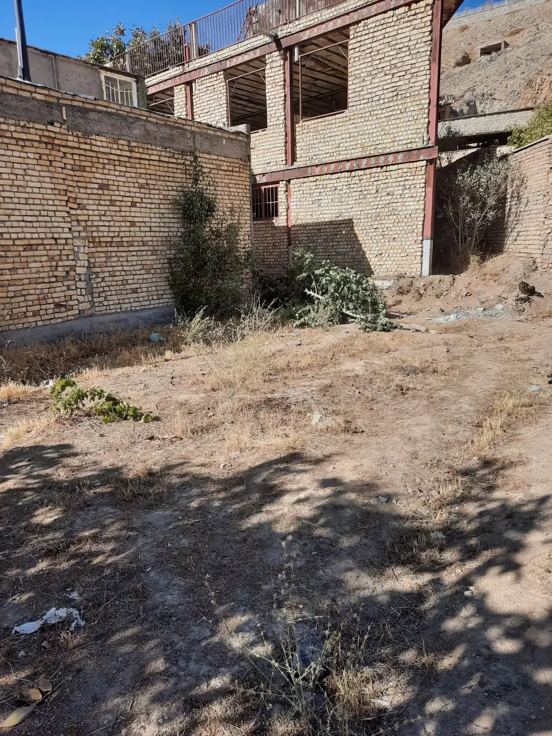 زمین ۱۲۰ متری ساختمانی در روستای نشلح|فروش زمین و ملک کلنگی|کاشان, شهرک انقلاب|دیوار